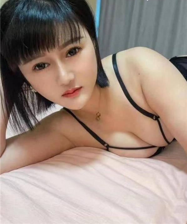 包河微胖水多易喷水美女小汐汐