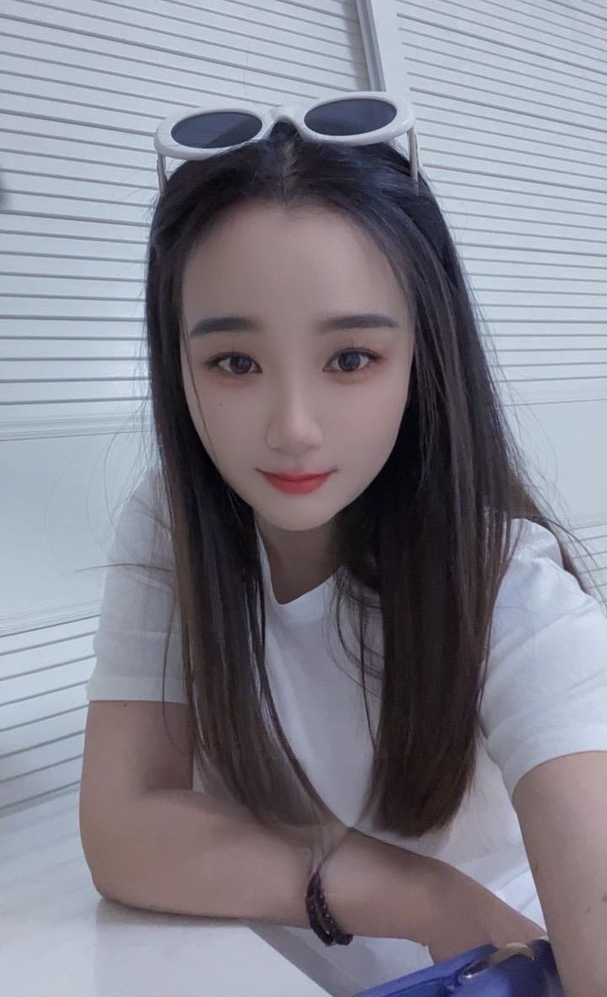 人照合一的美女一枚