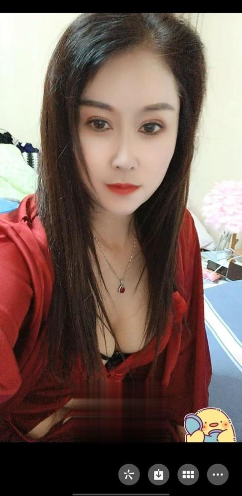 骚的不得了少妇