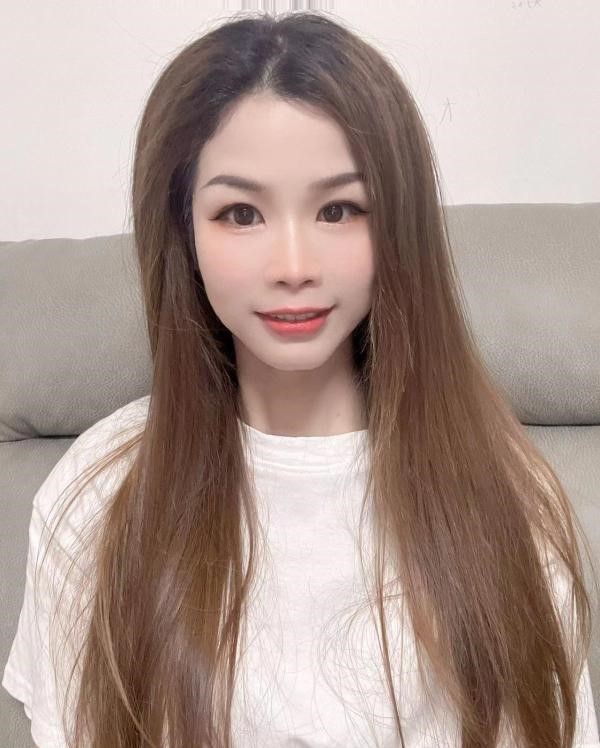 蜀山可舌吻小姐姐