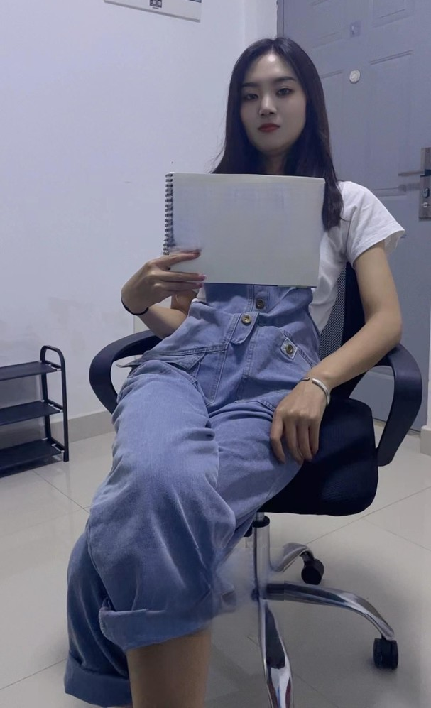 官渡区年轻瘦小梅子老师