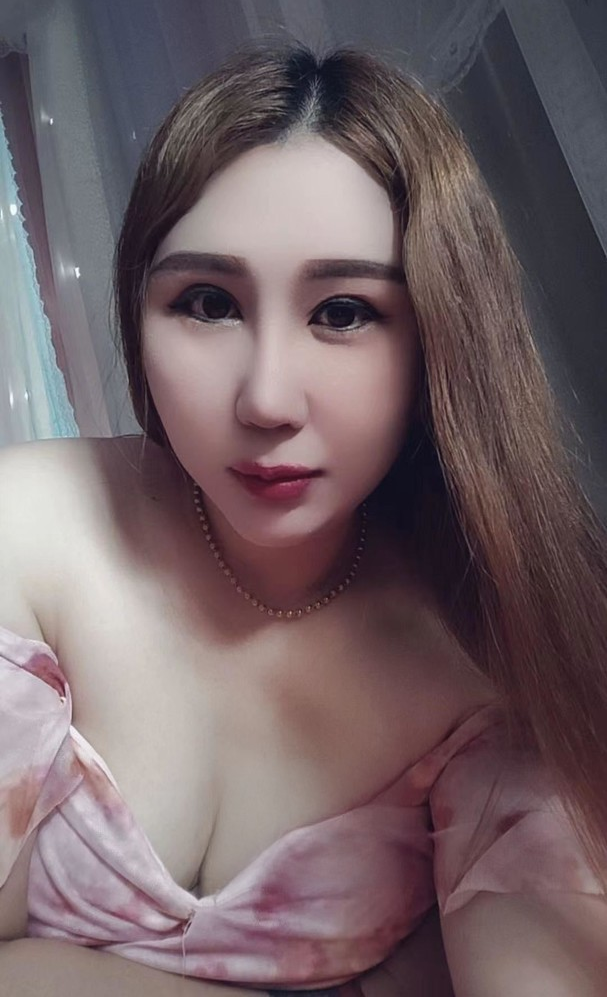 爆操栖霞熟女