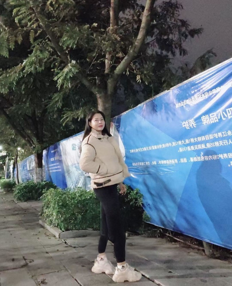 双龙大道大奶少妇