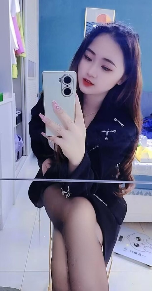 性感粉嫩御姐