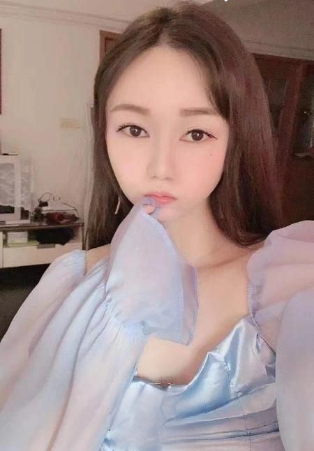 广州何小馨