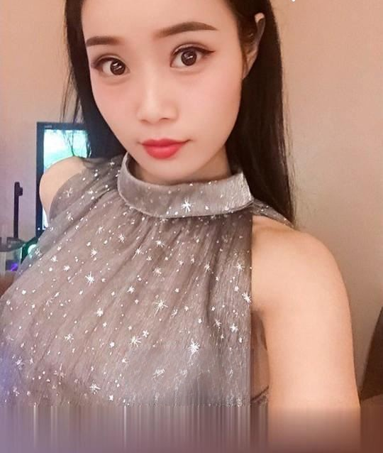 气质反差少妇