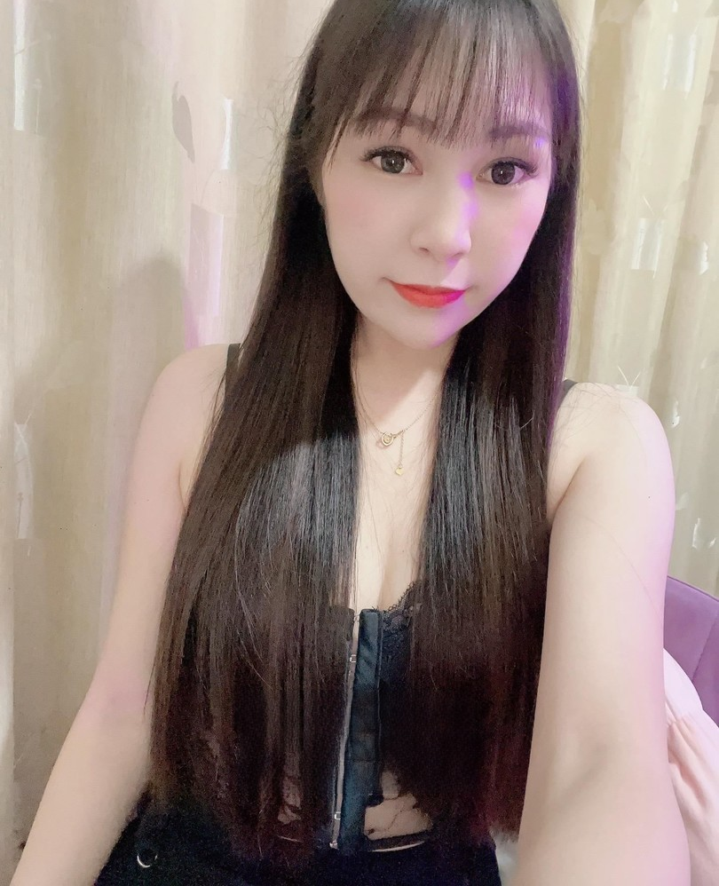 性感大眼睛妲儿