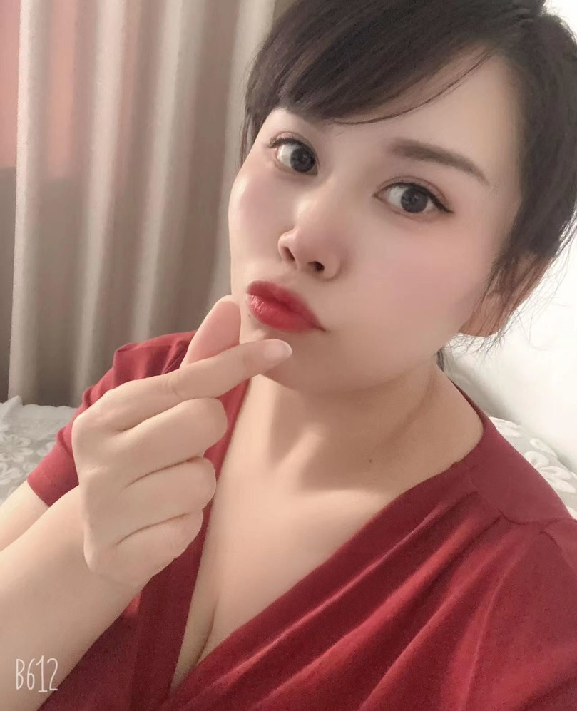 性感御姐妹子