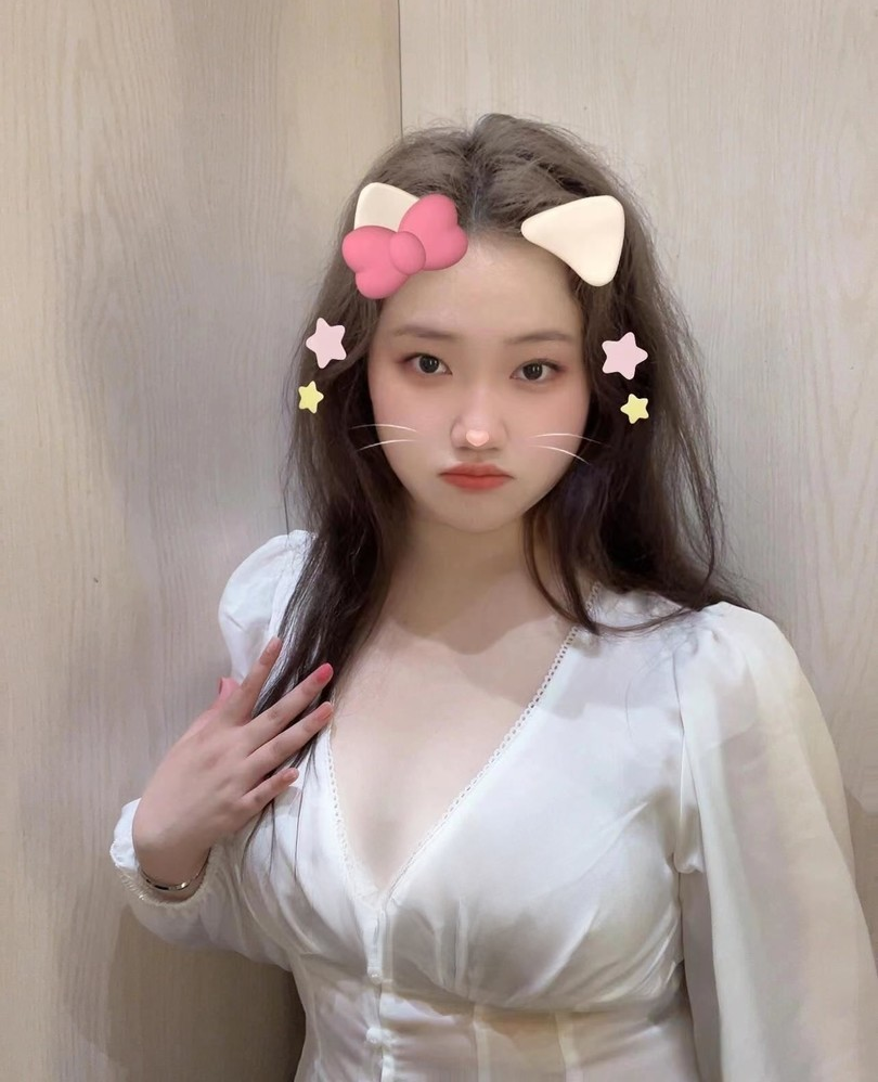 麓云路天然巨乳菲菲