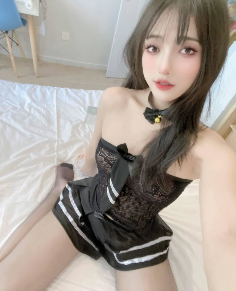 漂亮爆乳制服诱惑