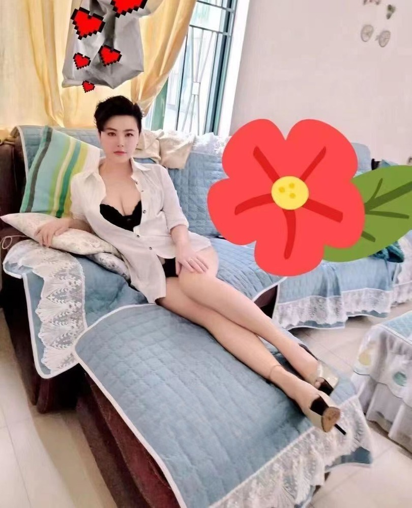 短发女人