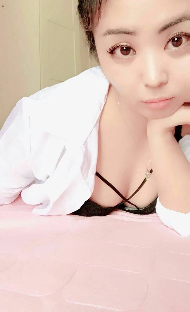 挑逗你性欲的婷婷