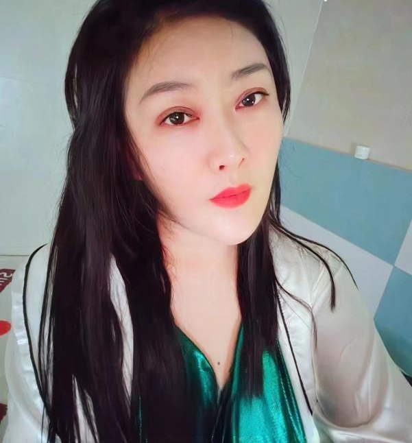 广州美少妇黄咪