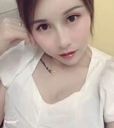 大奶翘臀良家妇女