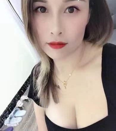 大奶翘臀良家妇女