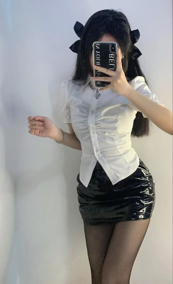 让人欲罢不能的纯欲极品反差骚货