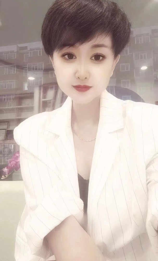 和平大奶少妇