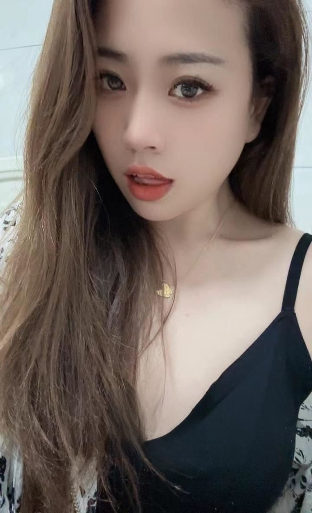白云橙橙  风骚会玩