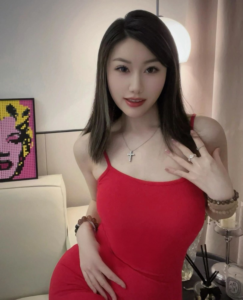 丰满妩媚妖娆御姐