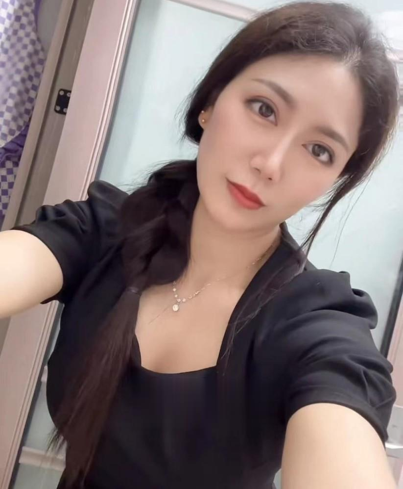 妩媚性感少妇