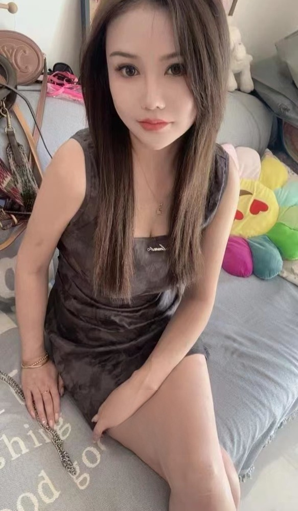 天津新人翘臀佳丽