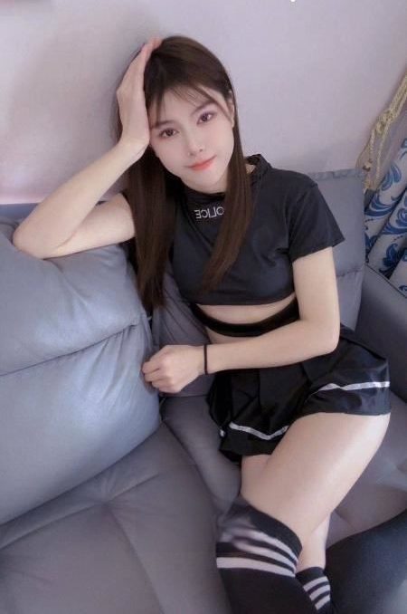 风骚美乳小美女身材超棒
