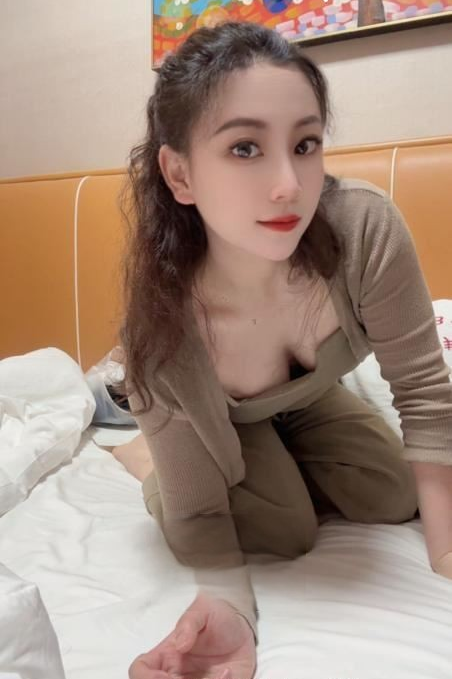 丰满大奶御姐