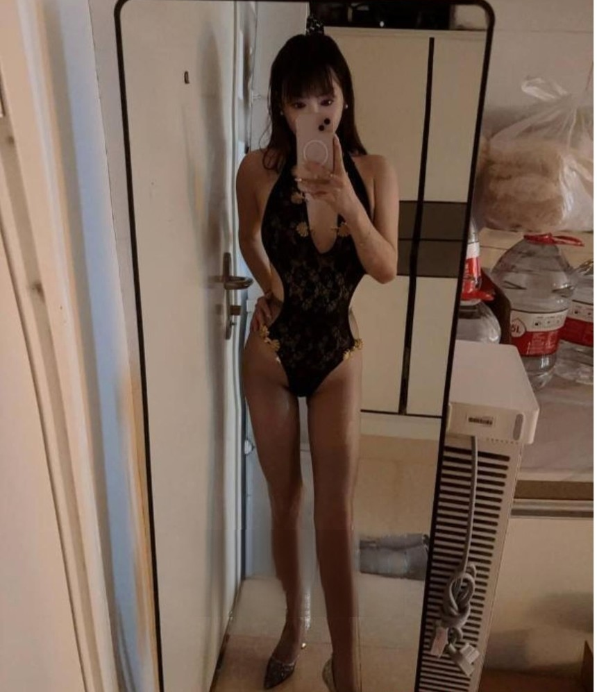 浦东长腿极品小娇妻丰满有肉体验不错