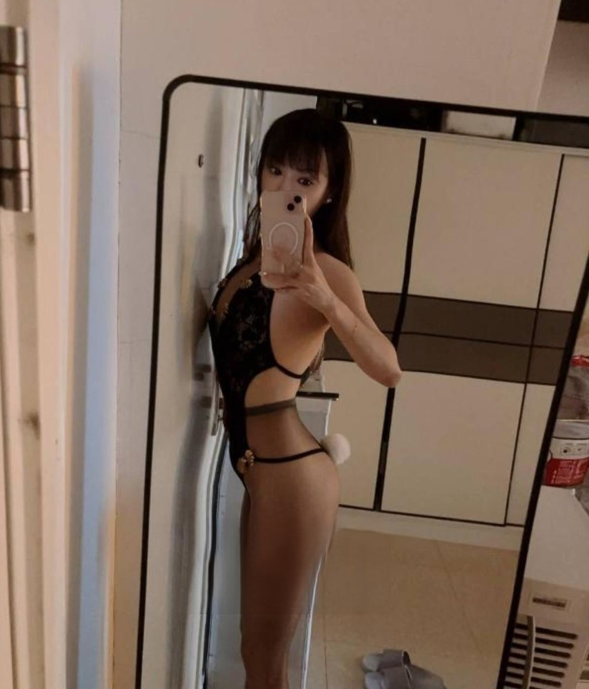 浦东长腿极品小娇妻丰满有肉体验不错