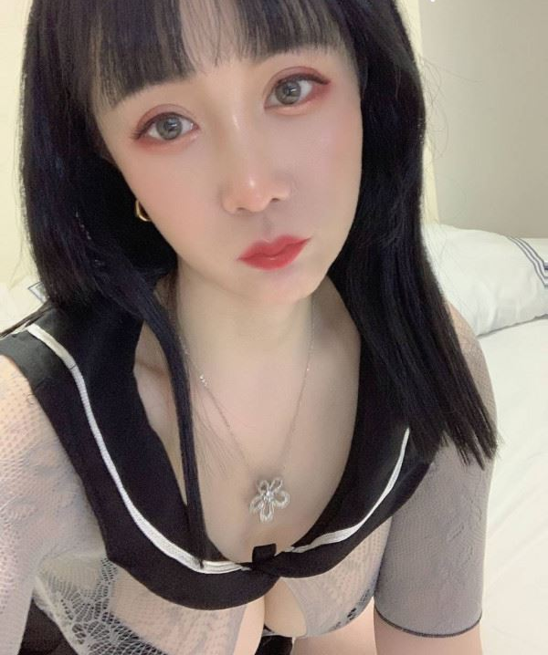 闵行兼职小骚货女上位非常舒服