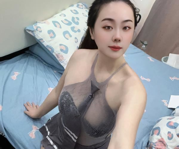 服务很好的小少妇