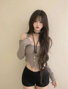 朝阳美胸大长腿小姐姐