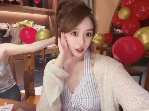 福田兼职模特小小