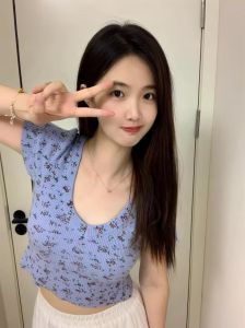 朝阳水嫩女友，三点粉嫩