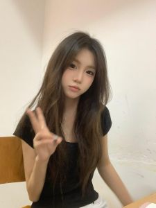 舌吻水多小妹妹