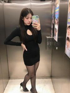 瑜伽妹妹多汁女友感觉