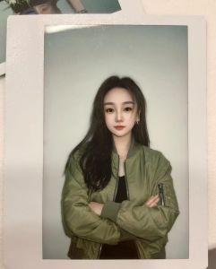 年轻漂亮长腿少女服务好
