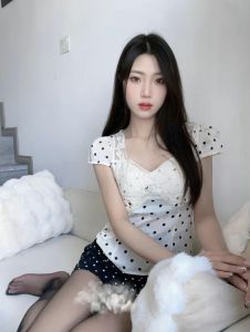 反差御姐水多身材好