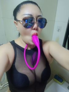 丰台高挑喷水大奶牛