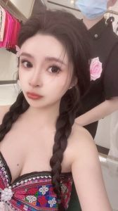 性感大奶小骚货 