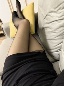 高新区眼镜妹子