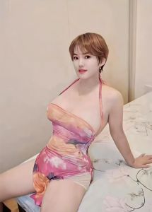 秦淮后入大奶骚货
