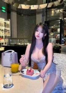 💋 服务系巨乳骚煊煊