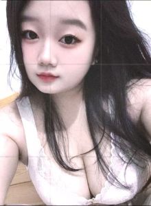 丰满小萝莉糖糖
