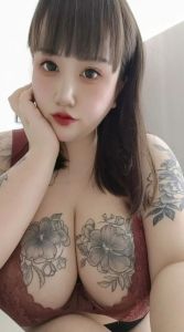 超级巨乳 极品bbw