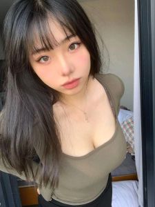 服务型大胸气质御姐