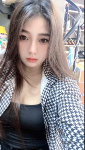 温柔兼职少女