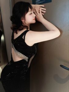 风骚熟女角色扮演