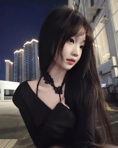 瑜伽老师妹子身材诱人