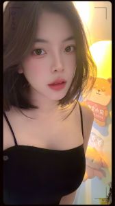 马群笑笑